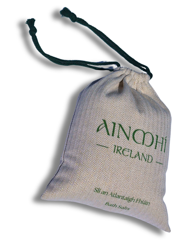 Slí an Atlantaigh Fhiáin Wild Atlantic Bathing Ritual & Mineral Soak